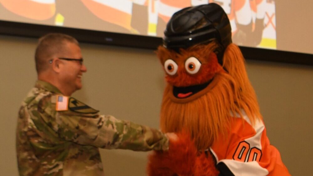 Flyers mascot Gritty